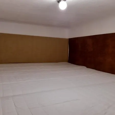 Apartament 20 Bakancs