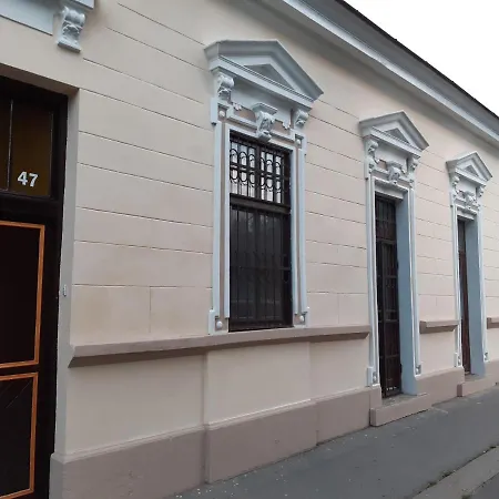 Apartament 20 Bakancs *