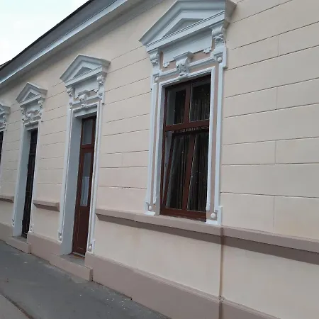 Apartament 20 Bakancs *